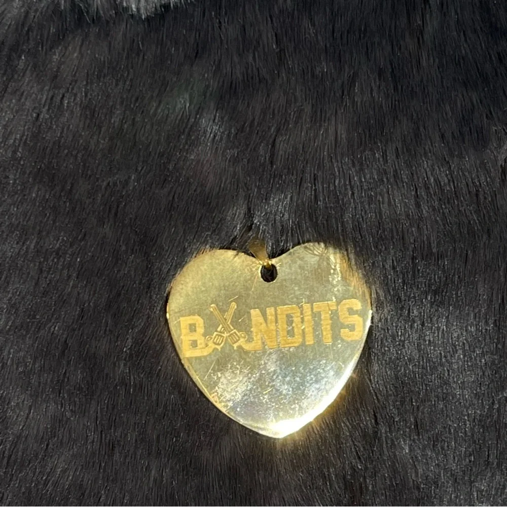 Bandits Girls Gray Faux Fur Cape Sz M